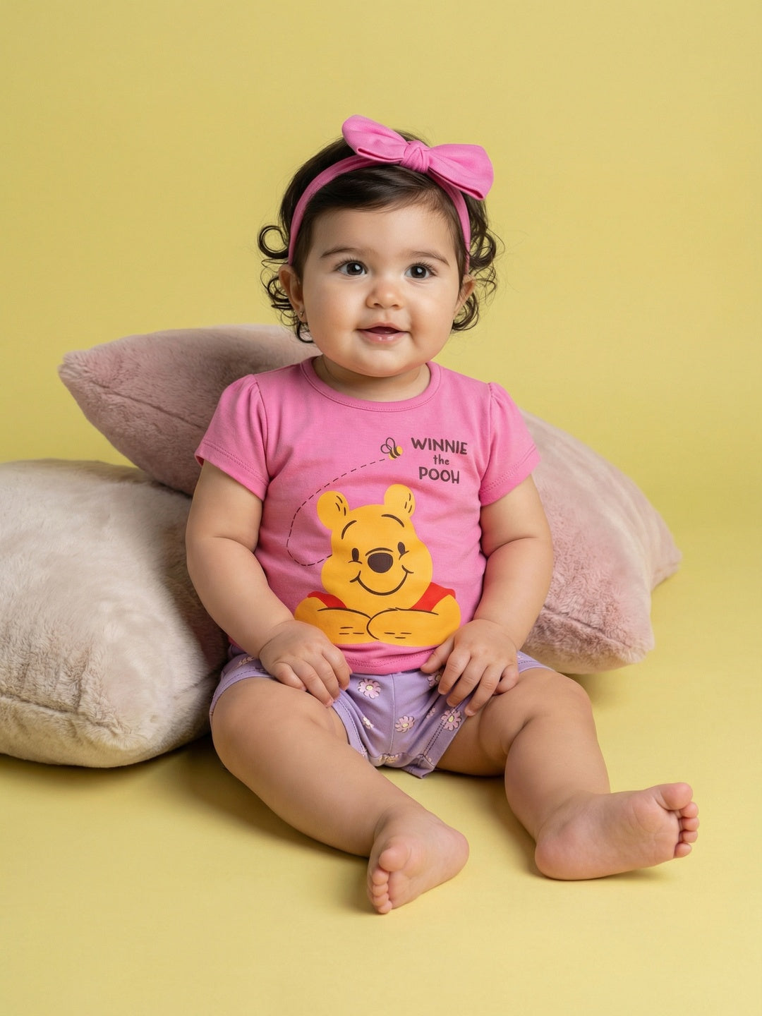 Nautinati Baby Girls Winnie The Pooh Printed Regular Fit Round Neck T-shirt and Shorts Clothing Set