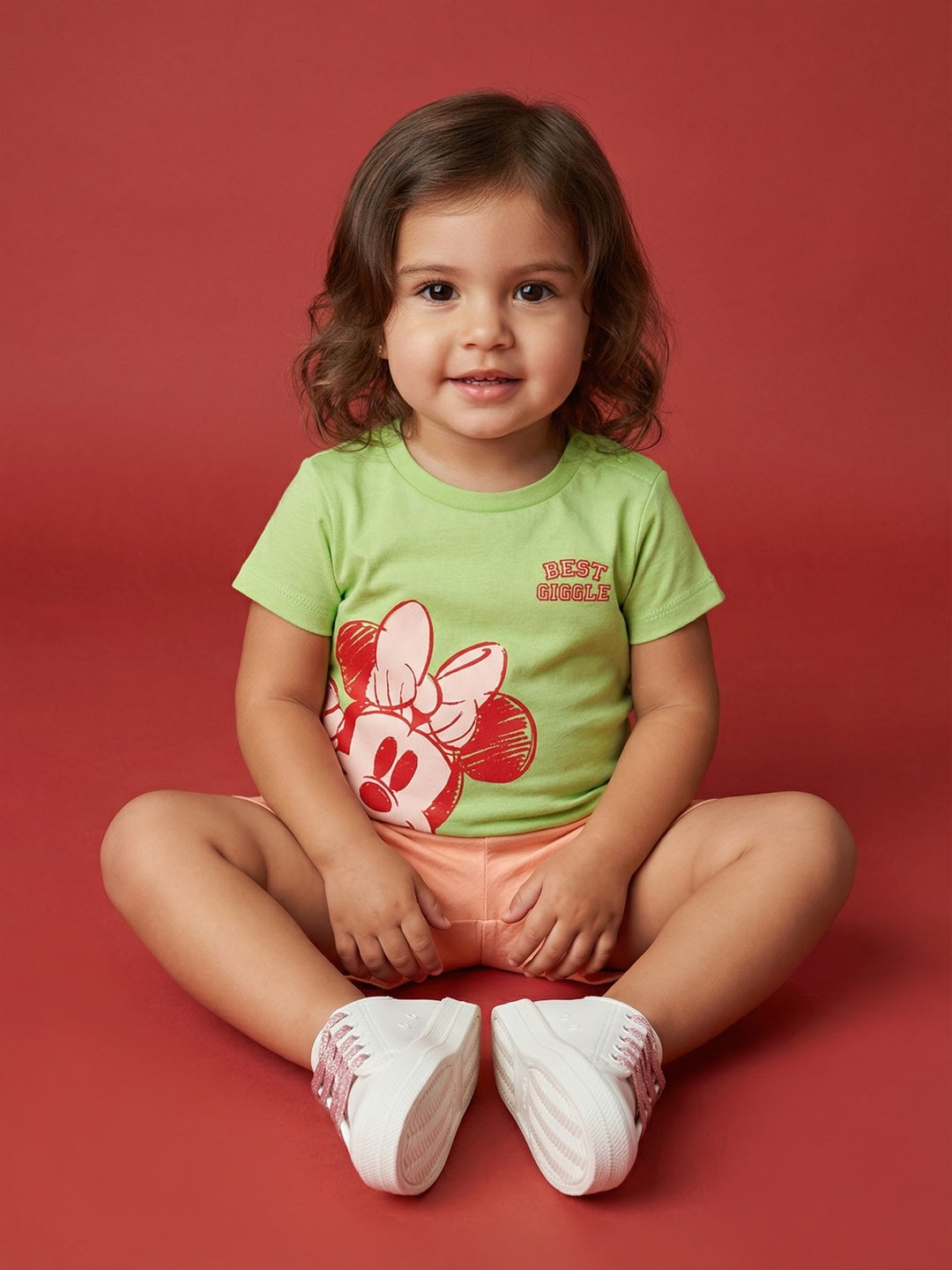 Nautinati Baby Girls Minnie Mouse Printed Regular Fit Round Neck T-shirt and Shorts Clothing Set