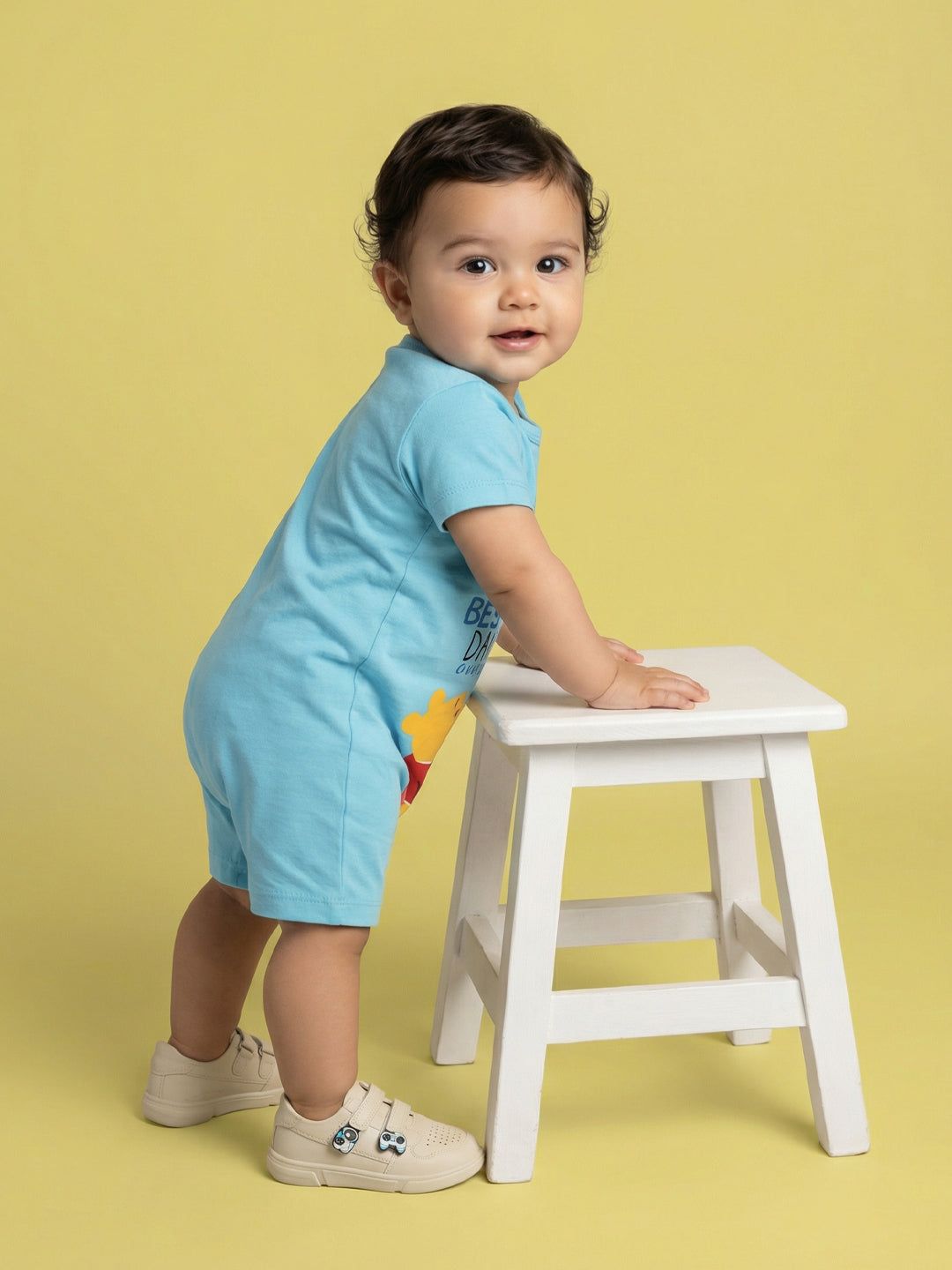 Nautinati Baby Boys' 100% Interlock Cotton Disney Winnie the Pooh Print Romper