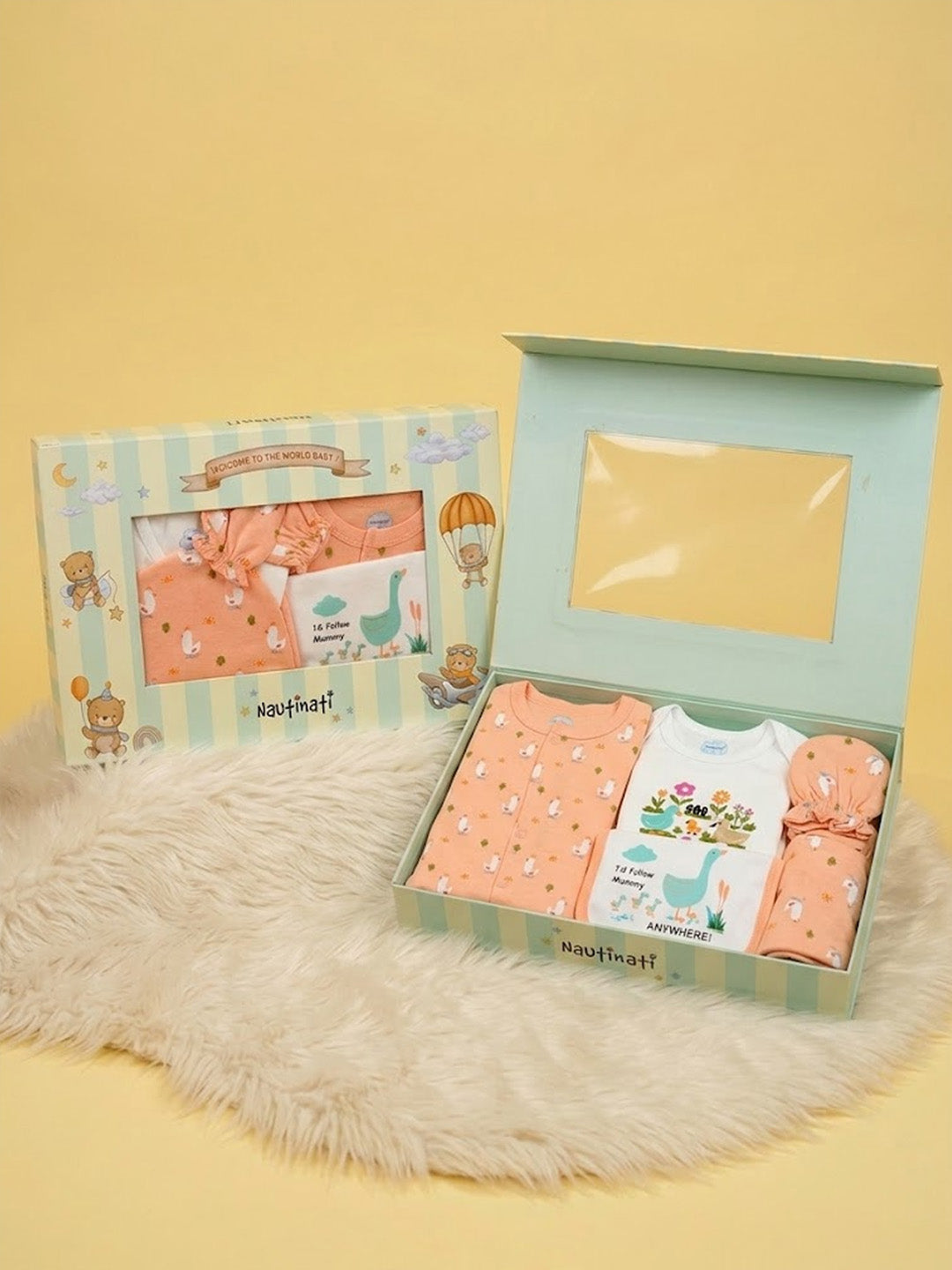 Nautinati Baby Pure Cotton  All-over & Placement Print 5-pieces Gift Set