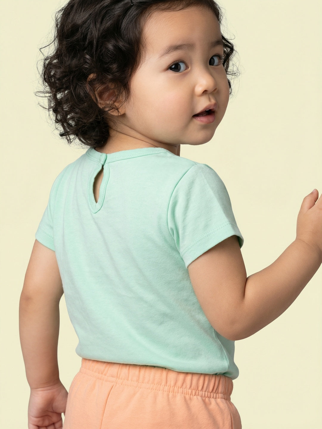 Nautinati Baby Girls Playful Printed Regular Fit Round Neck T-shirt and Shorts Co-ord Set