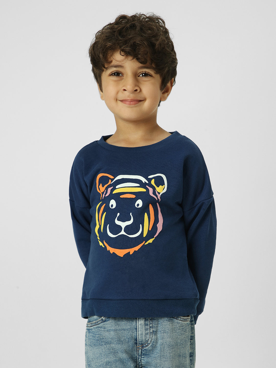 Boys Graphic Printed Round Neck Pullover Sweatshirt