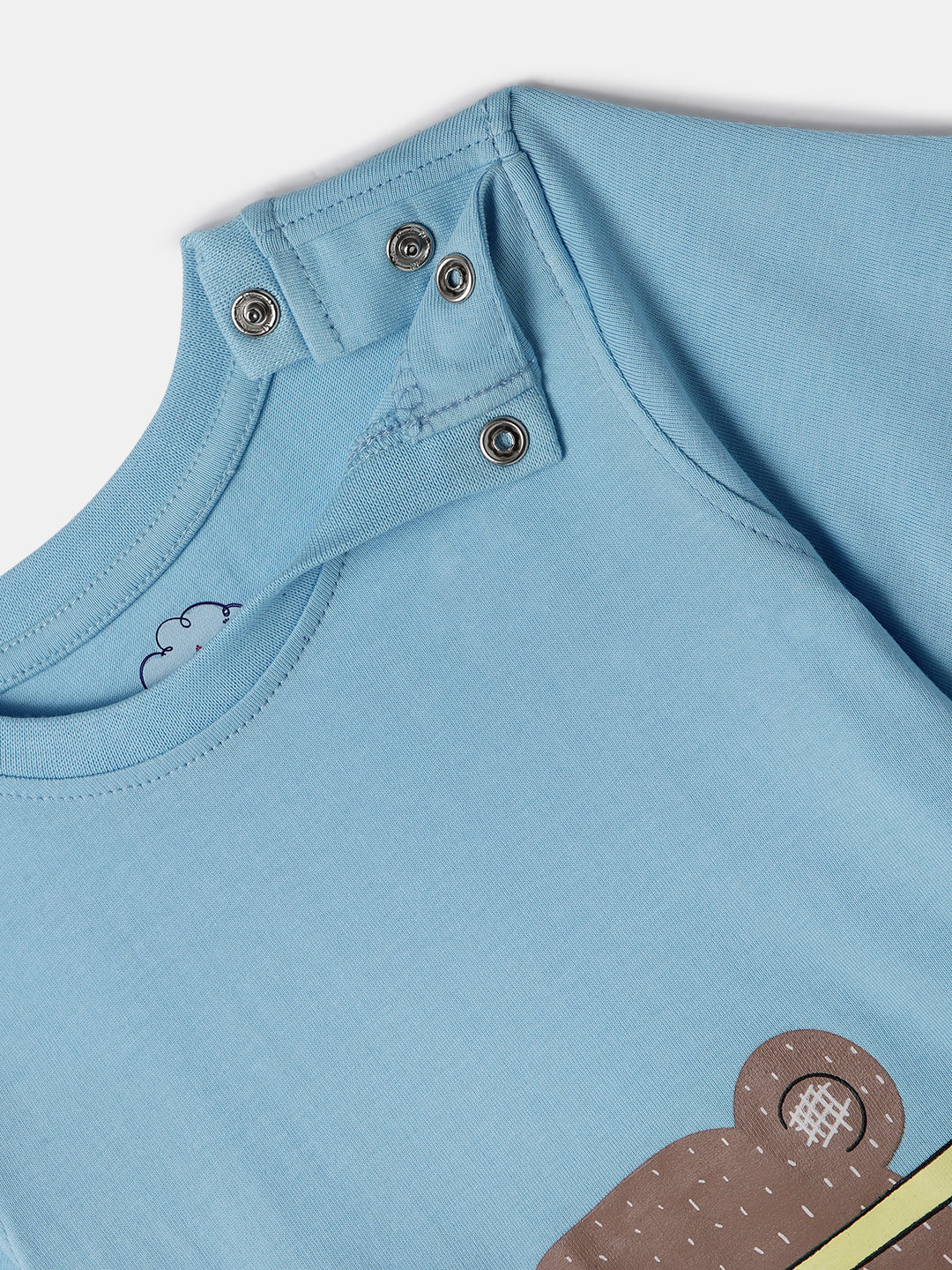Nautinati Blue Colourblocked and Bear Print  T-shirt and Shorts Set With Bucket Hat for Boys